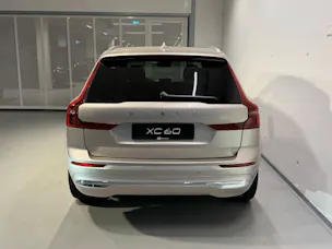 VOLVO XC60 2.0 T8 TE Ultra Dark eAWD