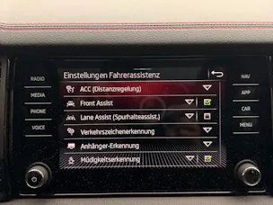 SKODA Kodiaq RS 4x4 *** 7-SITZER, ANHÄNGEKUPPLUNG & PANORAMAGLASDACH ***