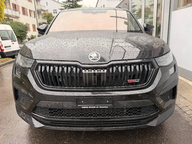 SKODA Kodiaq RS 4x4 *** 7-SITZER, ANHÄNGEKUPPLUNG & PANORAMAGLASDACH ***