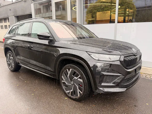 SKODA Kodiaq RS 4x4 *** 7-SITZER, ANHÄNGEKUPPLUNG & PANORAMAGLASDACH ***