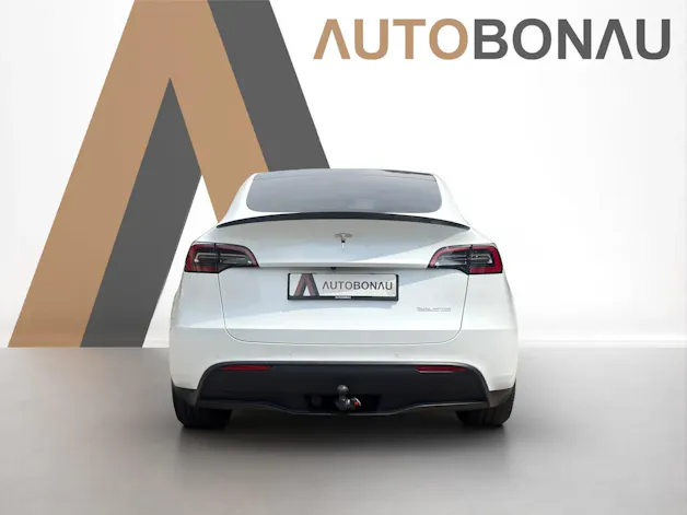 Tesla Model Y Performance D SOH 95.1% Anhängerkupplung