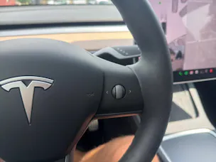 Tesla Model Y Performance D SOH 95.1% Anhängerkupplung