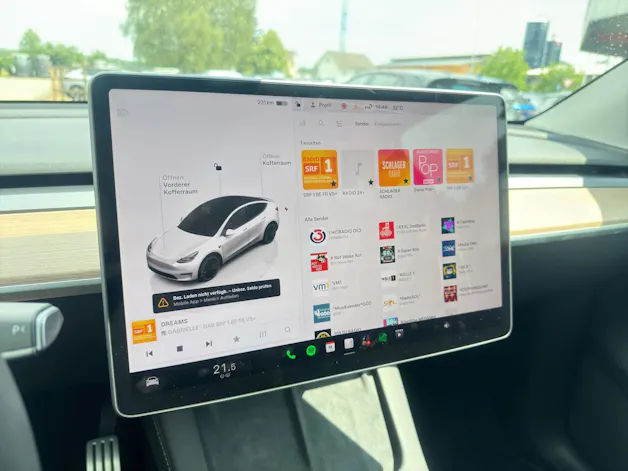 Tesla Model Y Performance D SOH 95.1% Anhängerkupplung