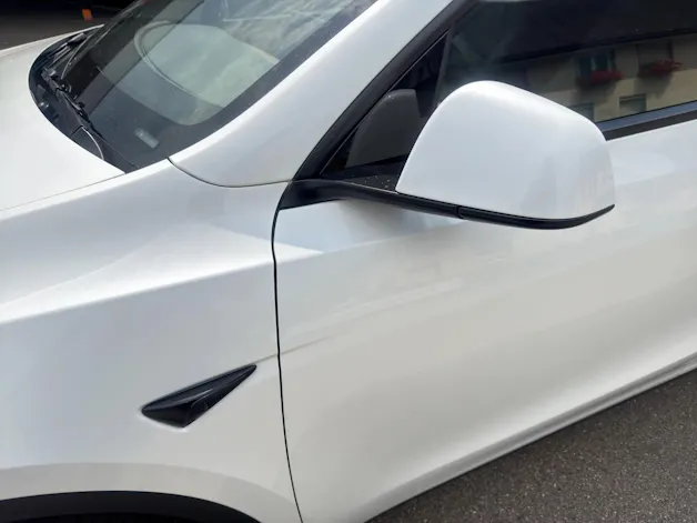 Tesla Model Y Performance D SOH 95.1% Anhängerkupplung