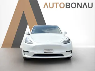 Tesla Model Y Performance D SOH 95.1% Anhängerkupplung