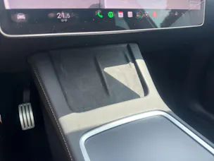 Tesla Model Y Performance D SOH 95.1% Anhängerkupplung
