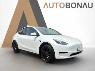 Tesla Model Y Performance D SOH 95.1% Anhängerkupplung