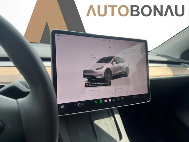 Tesla Model Y Performance D SOH 95.1% Anhängerkupplung