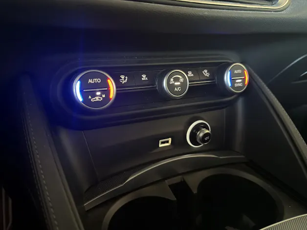 ALFA ROMEO Stelvio 2.0 MA 280 AT8 Sprint Q4