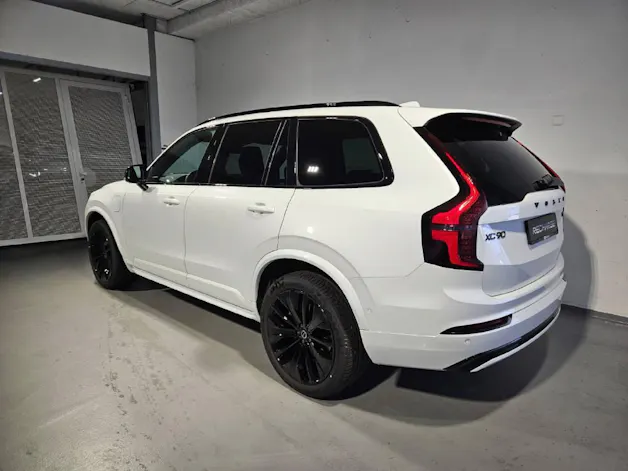 VOLVO XC90 2.0 T8 TE Black Edition eAWD