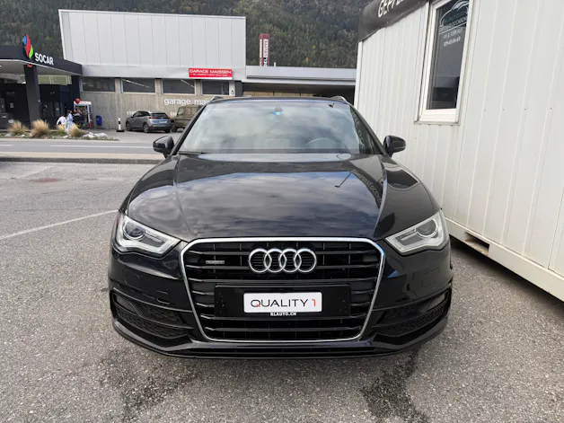 AUDI A3 Sportback 2.0 TDI Ambition S-tronic mit S-Line