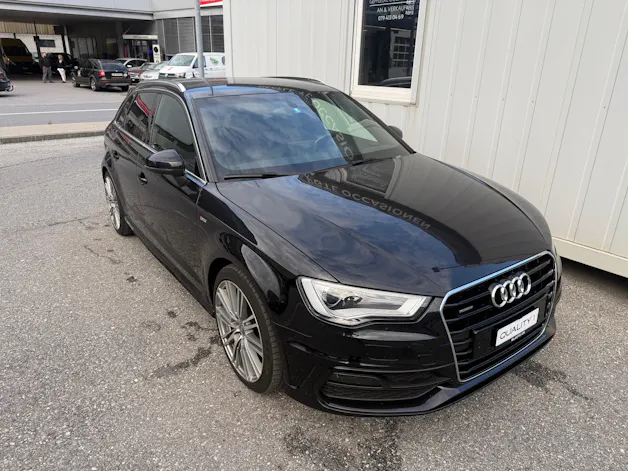 AUDI A3 Sportback 2.0 TDI Ambition S-tronic mit S-Line