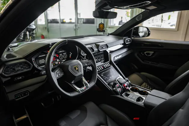 Lamborghini Urus E-Gear