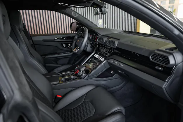 Lamborghini Urus E-Gear