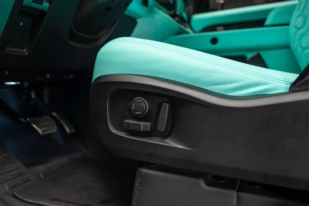 Land Rover Defender 110 P425 5.0 V8 X-Dynamic HSE AT8 *URBAN* Tiffany Interieur*