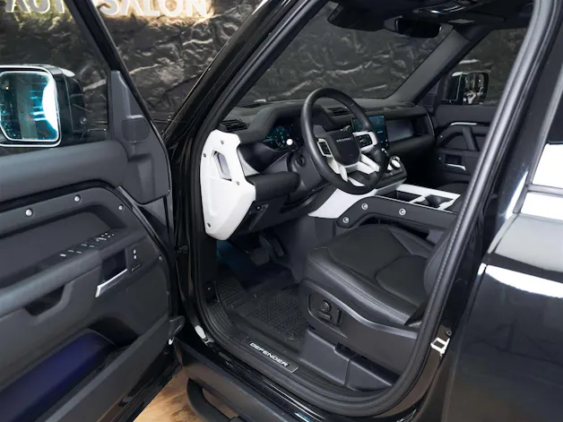 Land Rover Defender 110 P425 5.0 V8 X-Dynamic HSE AT8 *URBAN*