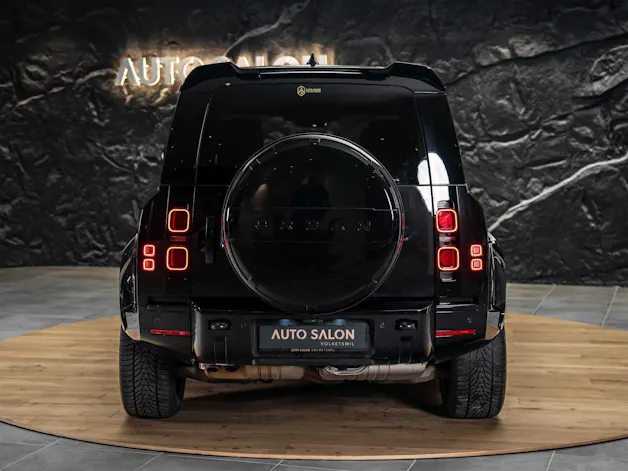 Land Rover Defender 110 P425 5.0 V8 X-Dynamic HSE AT8 *URBAN*