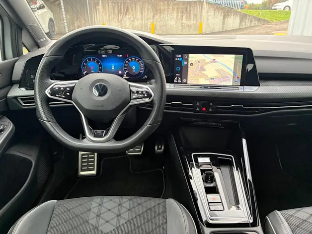 VW Golf 1.5 eTSI mHEV ACT R-Line DSG