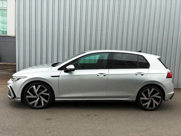 VW Golf 1.5 eTSI mHEV ACT R-Line DSG