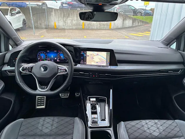 VW Golf 1.5 eTSI mHEV ACT R-Line DSG