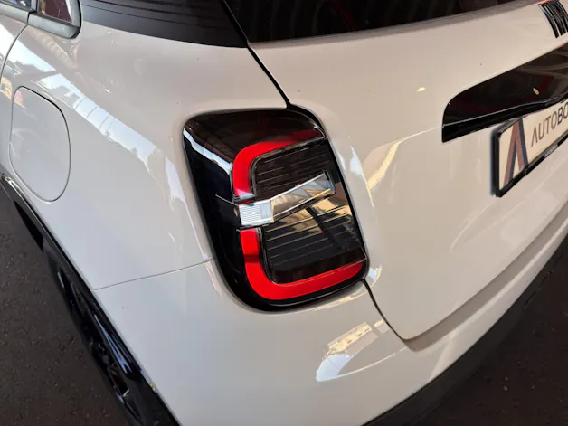 FIAT 600 1.2 Hybrid 145 Sport