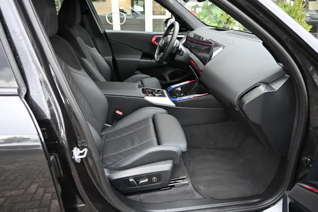 BMW X3 xDrive 20i 48V M Sport Pro + AHK 2400kg + Werksgarantie 07.2030