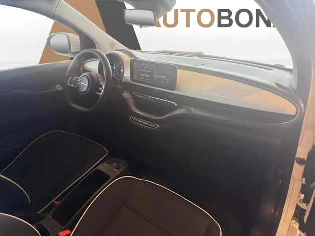 FIAT 500 Electric Cult 320KM