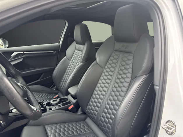 AUDI RS3 Limousine 2.5 TFSI quattro S-Tronic