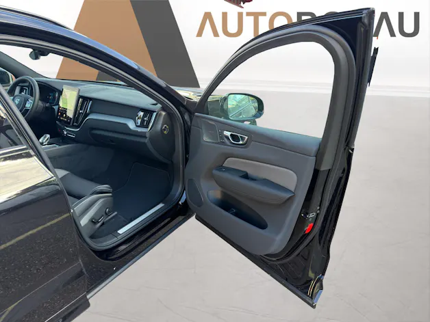 VOLVO XC60 2.0 T8 TE Black Edition eAWD