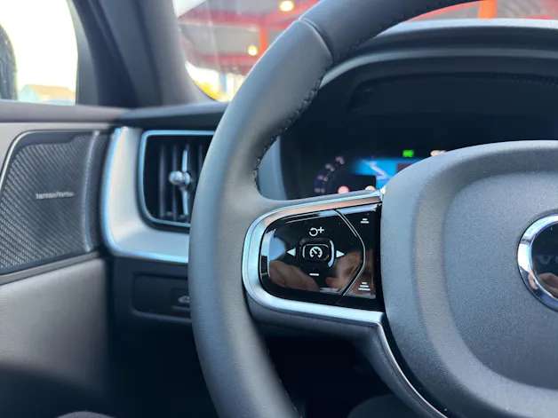 VOLVO XC60 2.0 T8 TE Black Edition eAWD