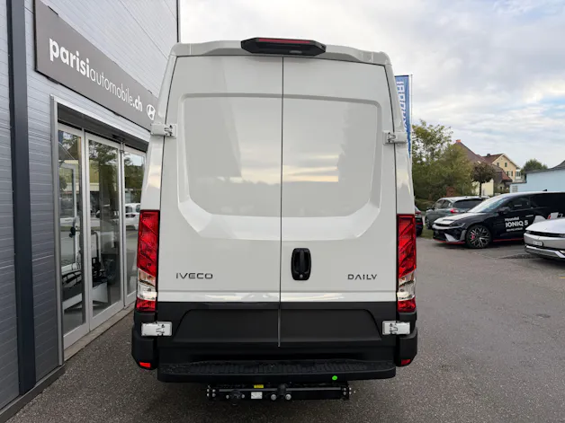 IVECO 35 S 16B A8 V 3520L