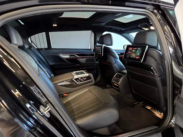 BMW 750Li xDrive M-Sport
