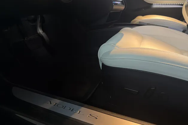 Tesla Model S Long Range plus