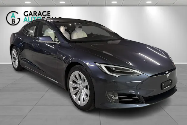 Tesla Model S Long Range plus