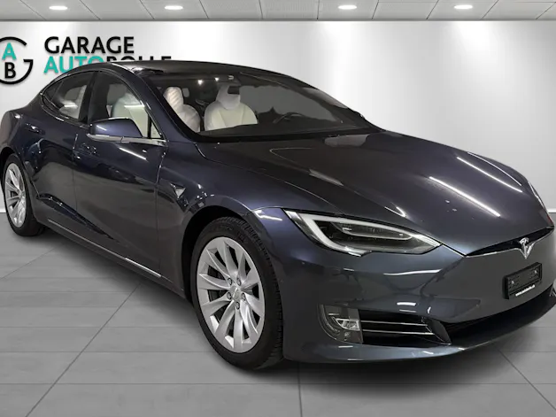 Tesla Model S Long Range plus