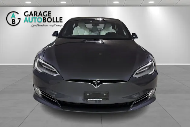 Tesla Model S Long Range plus