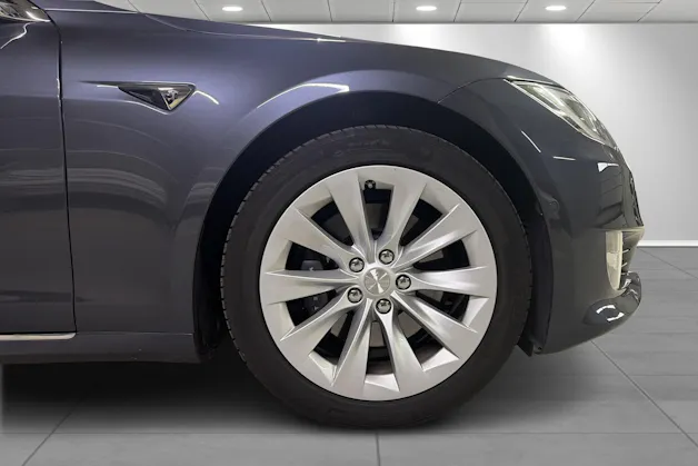 Tesla Model S Long Range plus