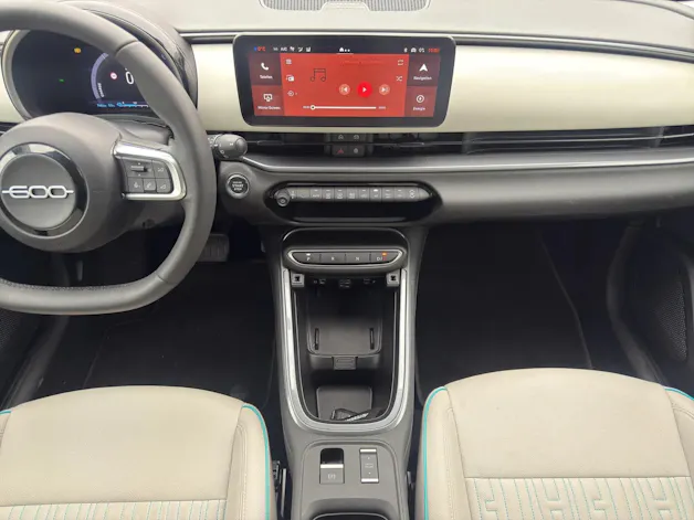 FIAT 600 1.2 Hybrid La Prima