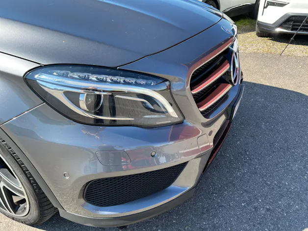 MERCEDES-BENZ GLA 220 d AMG Line 4Matic