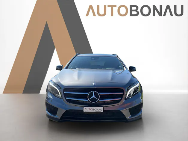MERCEDES-BENZ GLA 220 d AMG Line 4Matic