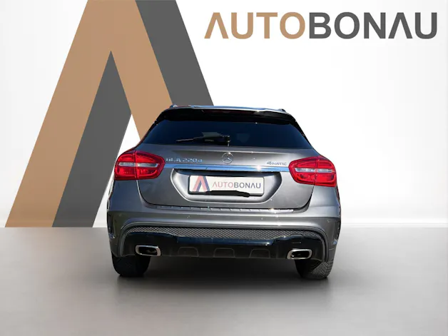 MERCEDES-BENZ GLA 220 d AMG Line 4Matic