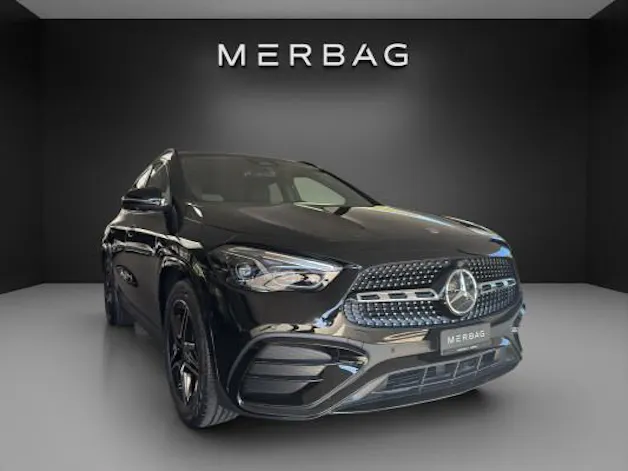 MERCEDES-BENZ GLA 200 Night Star 7G-D