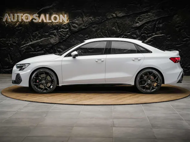 AUDI S3 Limousine TFSI quattro S-tronic *Facelift*19" Felgen*Leder*Sitzheizung*