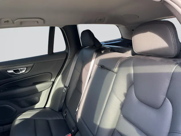 VOLVO V60 Cross Country Plus Dark AWD