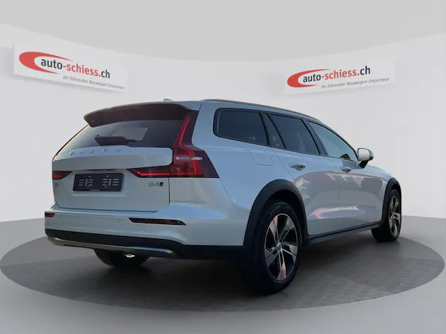 VOLVO V60 Cross Country Plus Dark AWD