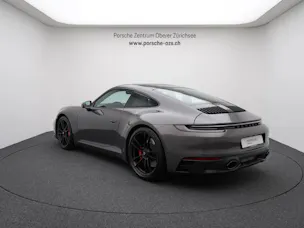 PORSCHE 911 Carrera 4 GTS