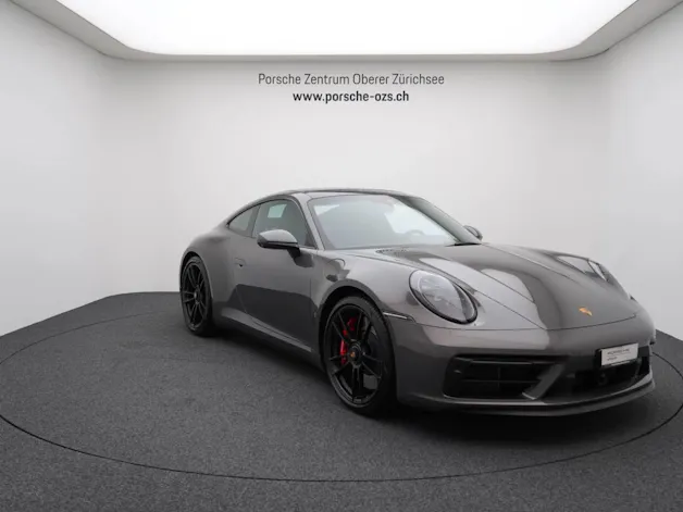 PORSCHE 911 Carrera 4 GTS