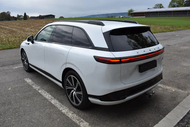 XPENG G9 93kWh Performance AWD mit Anhängerkupplung