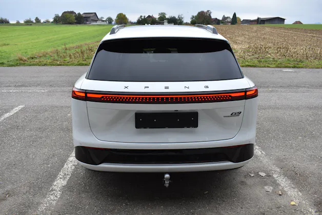 XPENG G9 93kWh Performance AWD mit Anhängerkupplung