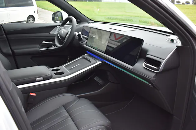 XPENG G9 93kWh Performance AWD mit Anhängerkupplung